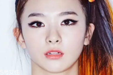 ����Ƥ��ױ��������Щ���м�Ũױ��Ĩ